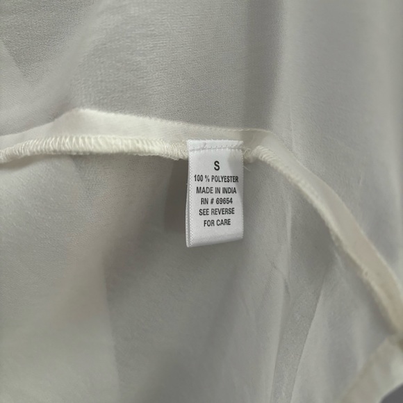 NWT Charming Charlie Small White Button Down Long Sleeve - Picture 13 of 16